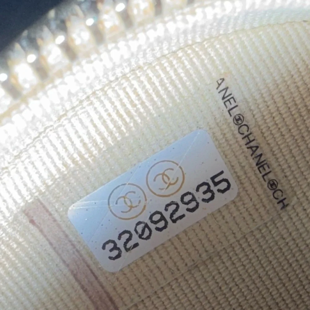 CHANEL mini heart flap bag lambskin crossbody - Picture 13 of 14